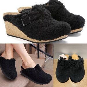 New Birkenstock by Papillio Fanny Teddy Shearling in Black. Size EU39. MSRP $190